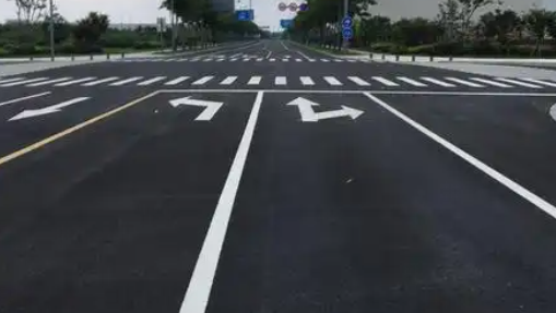 蘇州相城區(qū)廠區(qū)劃線選哪家？專業(yè)施工團(tuán)隊(duì)，多年經(jīng)驗(yàn)值得信賴